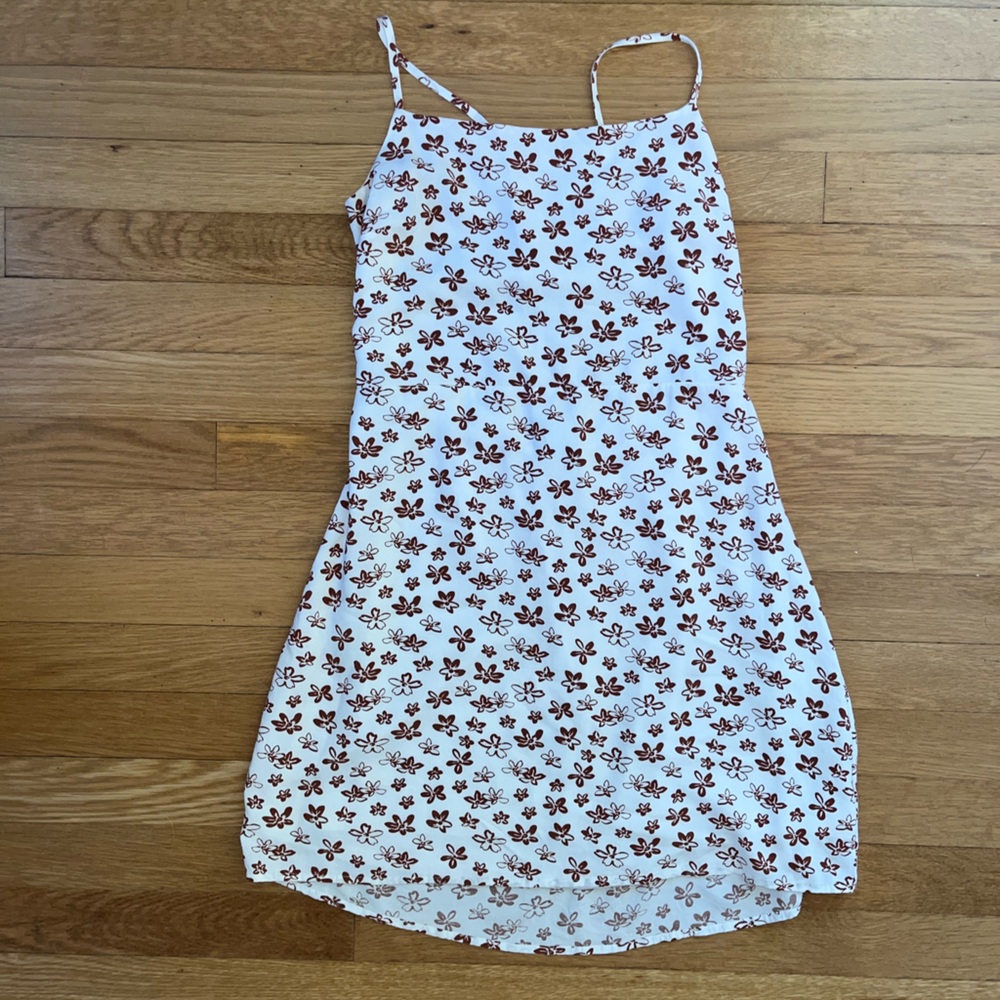 Kendall & Kylie white sundress with brown flowers in great condition